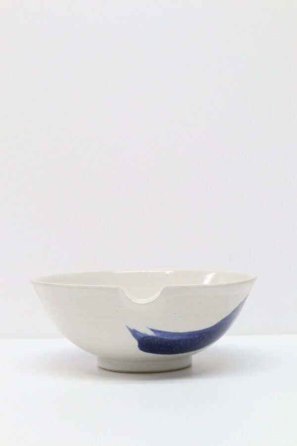 Medium pouring bowl - Image 2